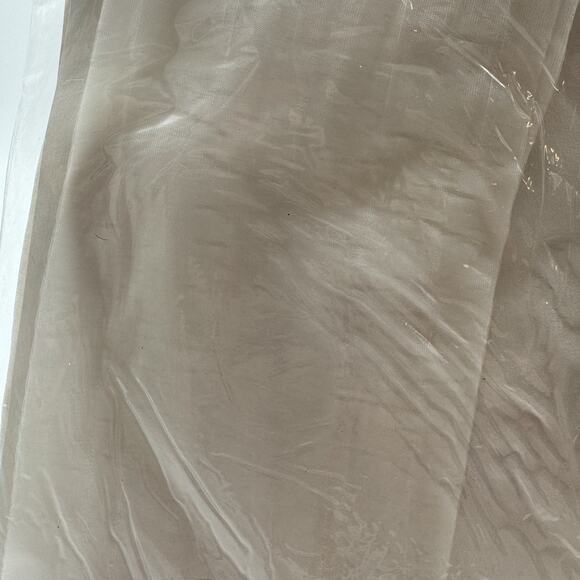 Mayer Bunny Ultra Sheer Control Top Sandalfoot Med Tall White 80’s Pantyhose - Picture 6 of 7